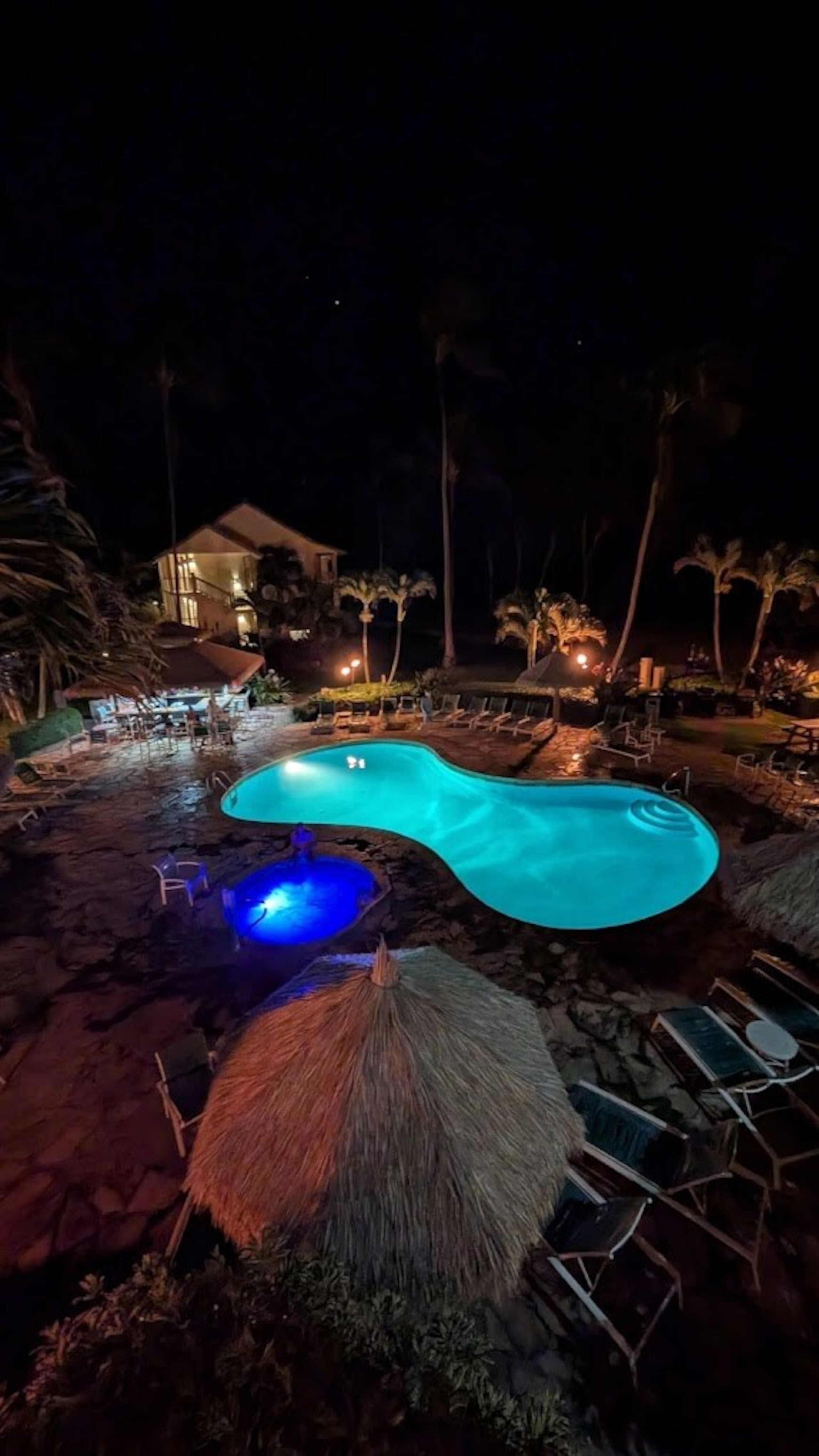 16 seconds from Door to Ocean! AC, Pool, Keyless - Photo 26