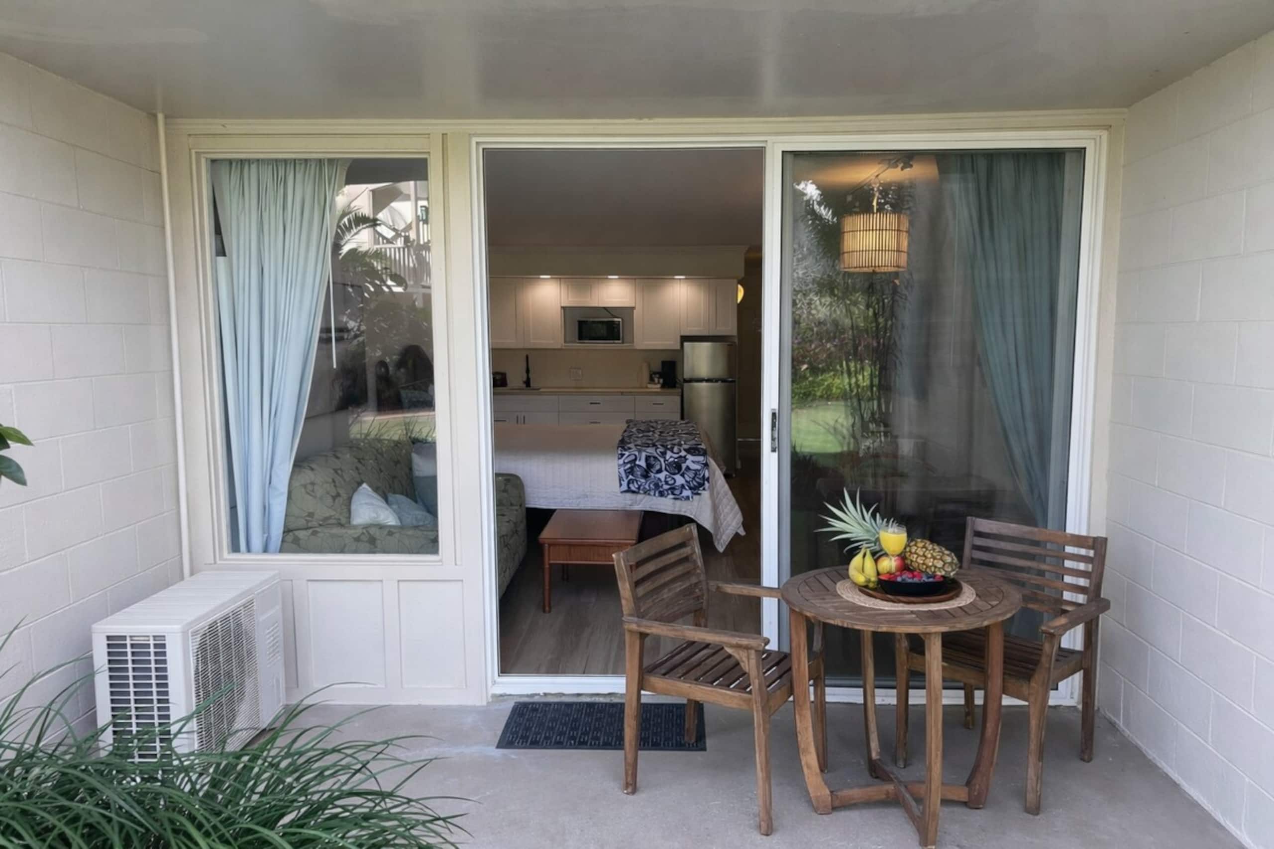16 seconds from Door to Ocean! AC, Pool, Keyless - Photo 5