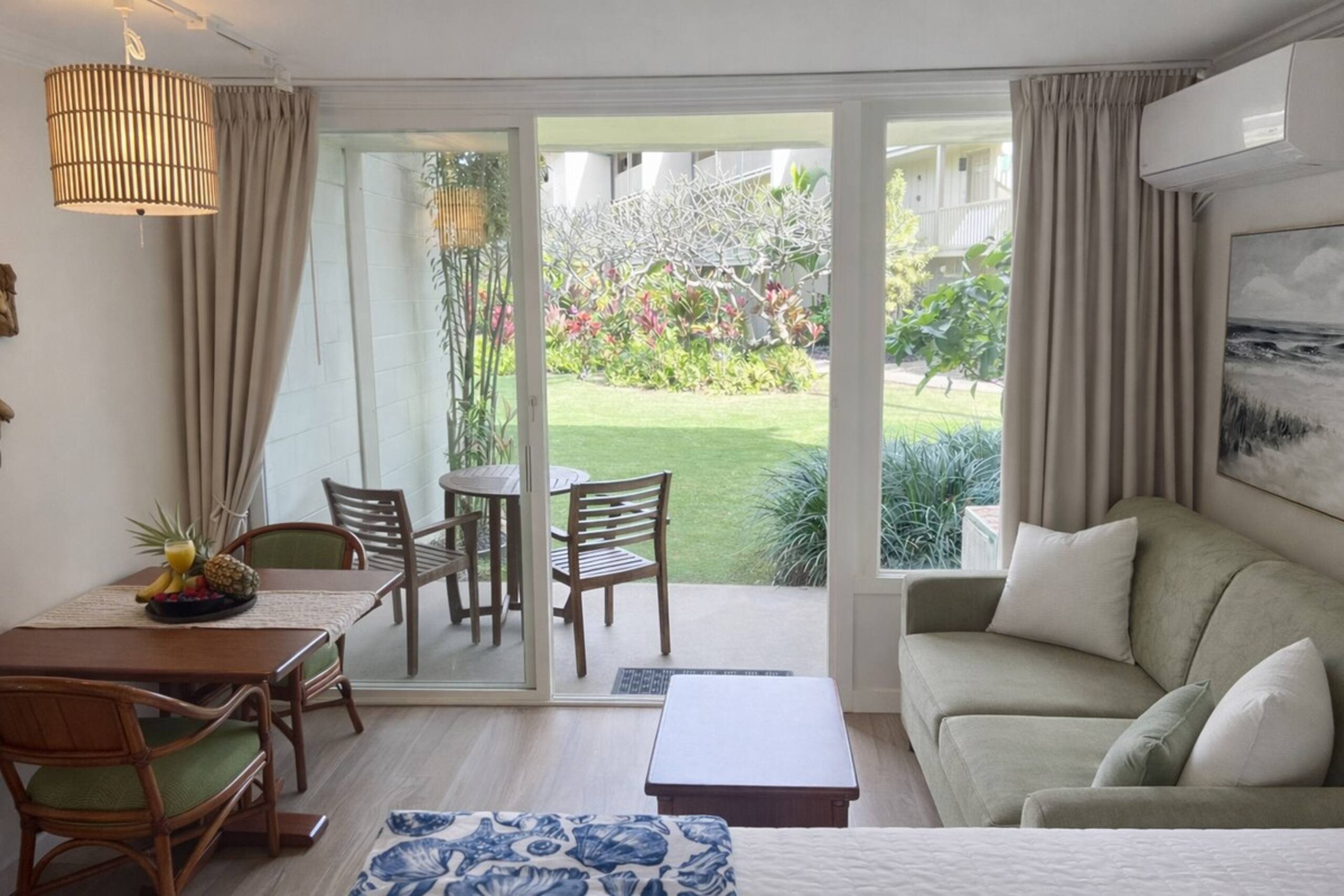 16 seconds from Door to Ocean! AC, Pool, Keyless - Photo 6