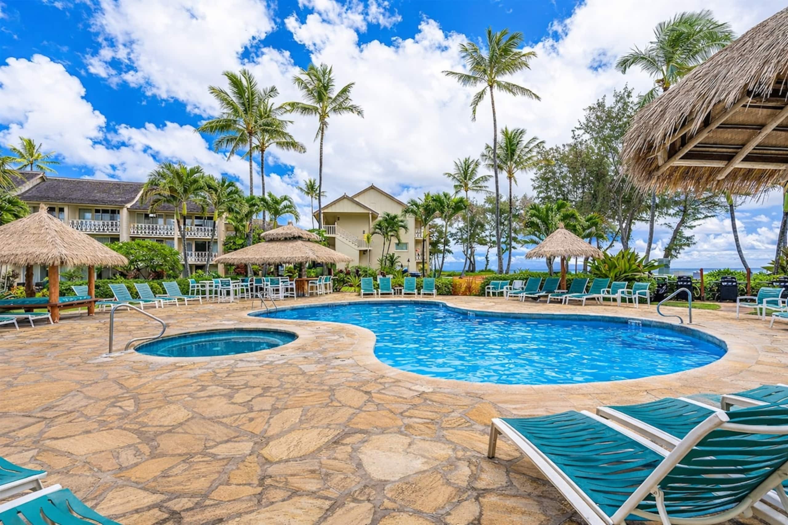 16 seconds from Door to Ocean! AC, Pool, Keyless - Photo 30