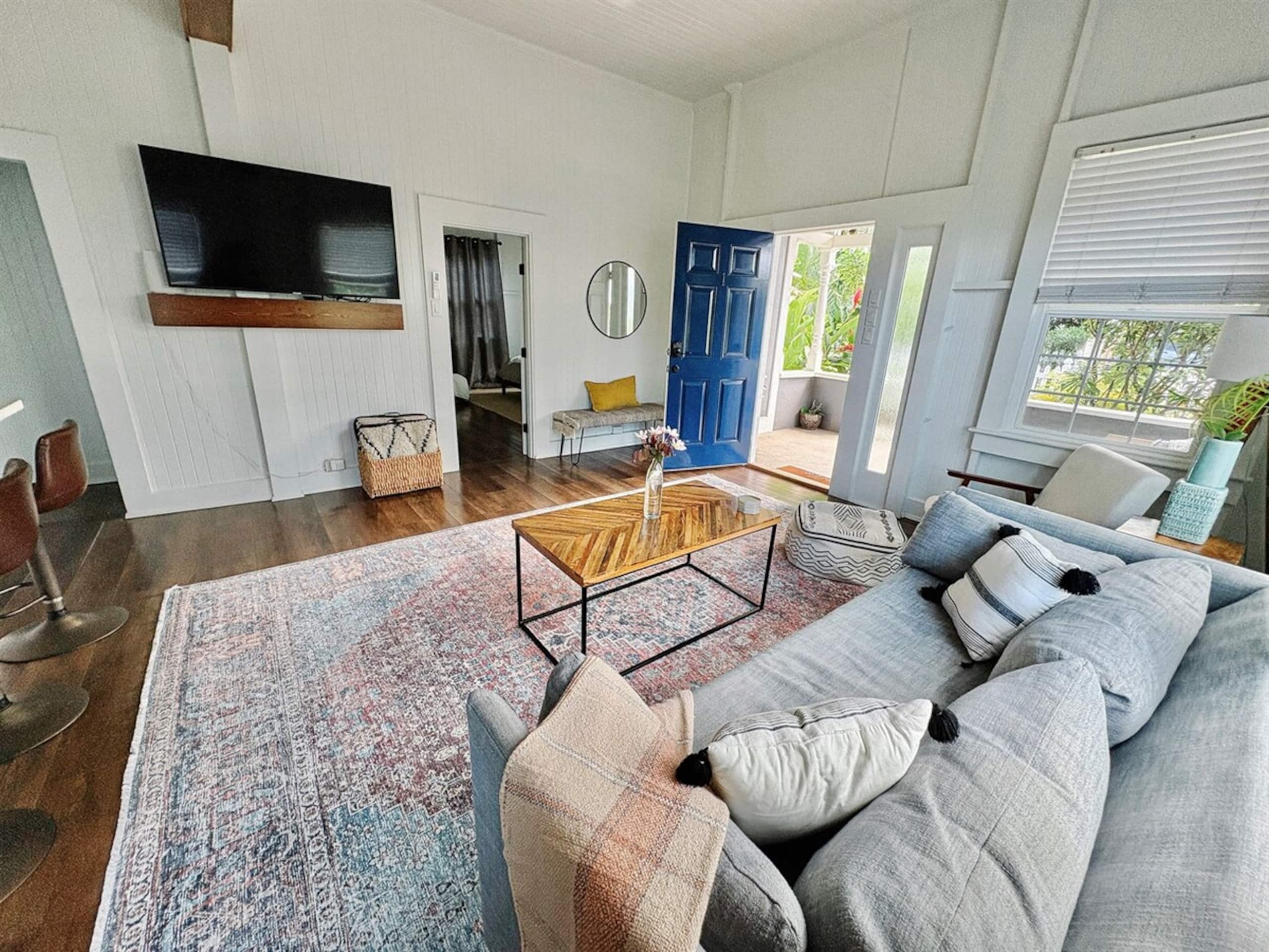 The Blue Door on Church Street | Vintage 1BR Villa - Photo 8