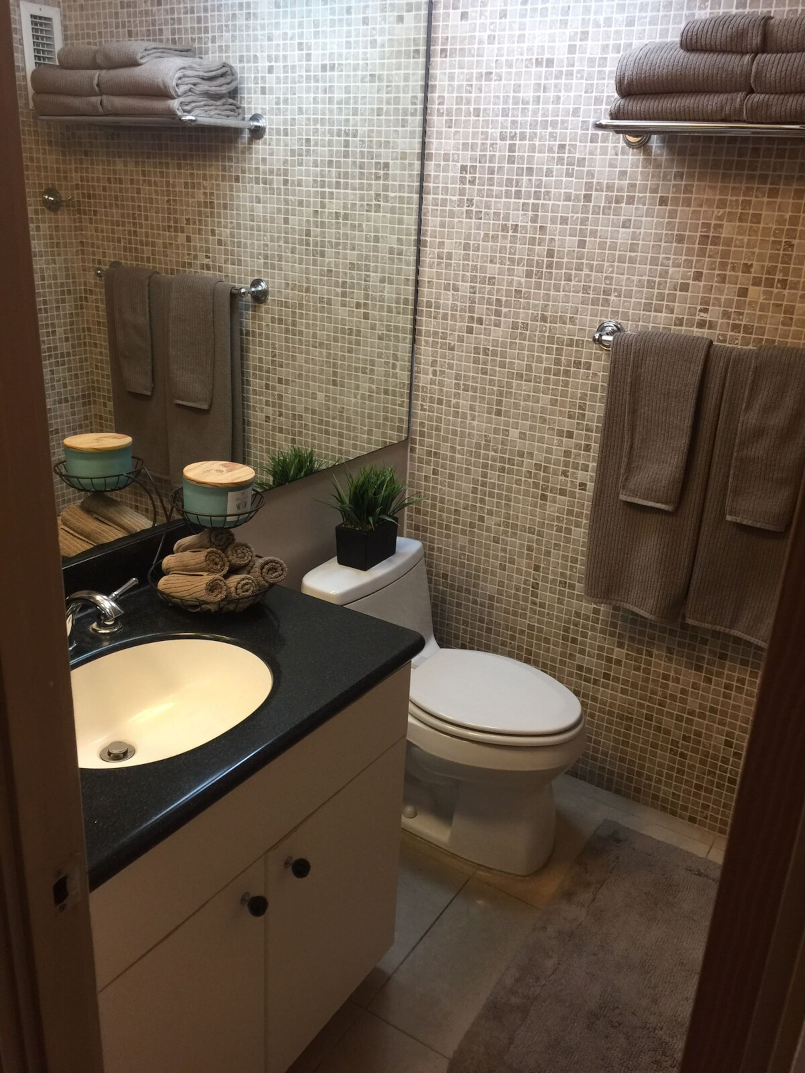 Stylish studio in heart of Waikiki w/amazing views - Photo 11