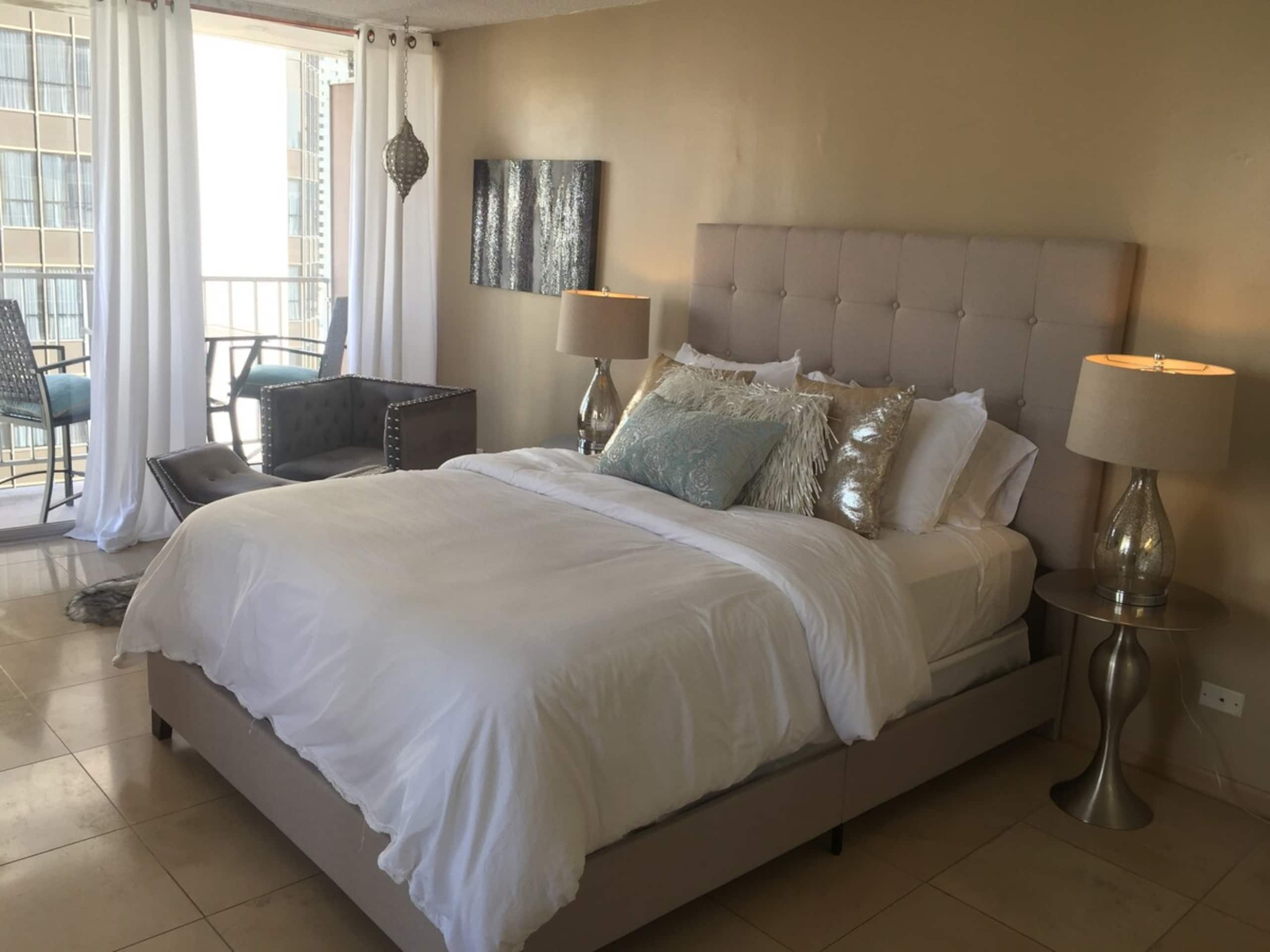 Stylish studio in heart of Waikiki w/amazing views - Photo 19