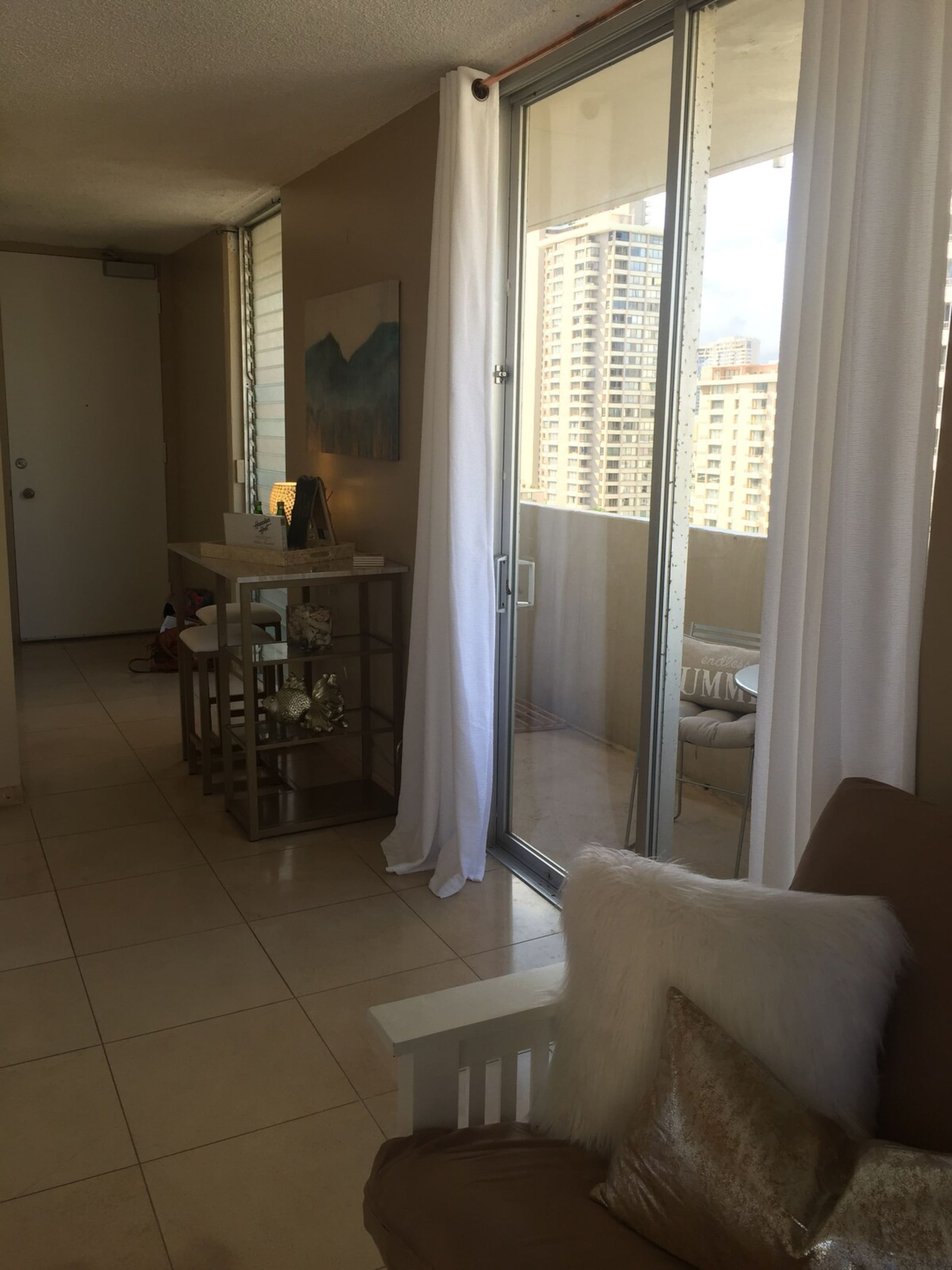 Stylish studio in heart of Waikiki w/amazing views - Main photo