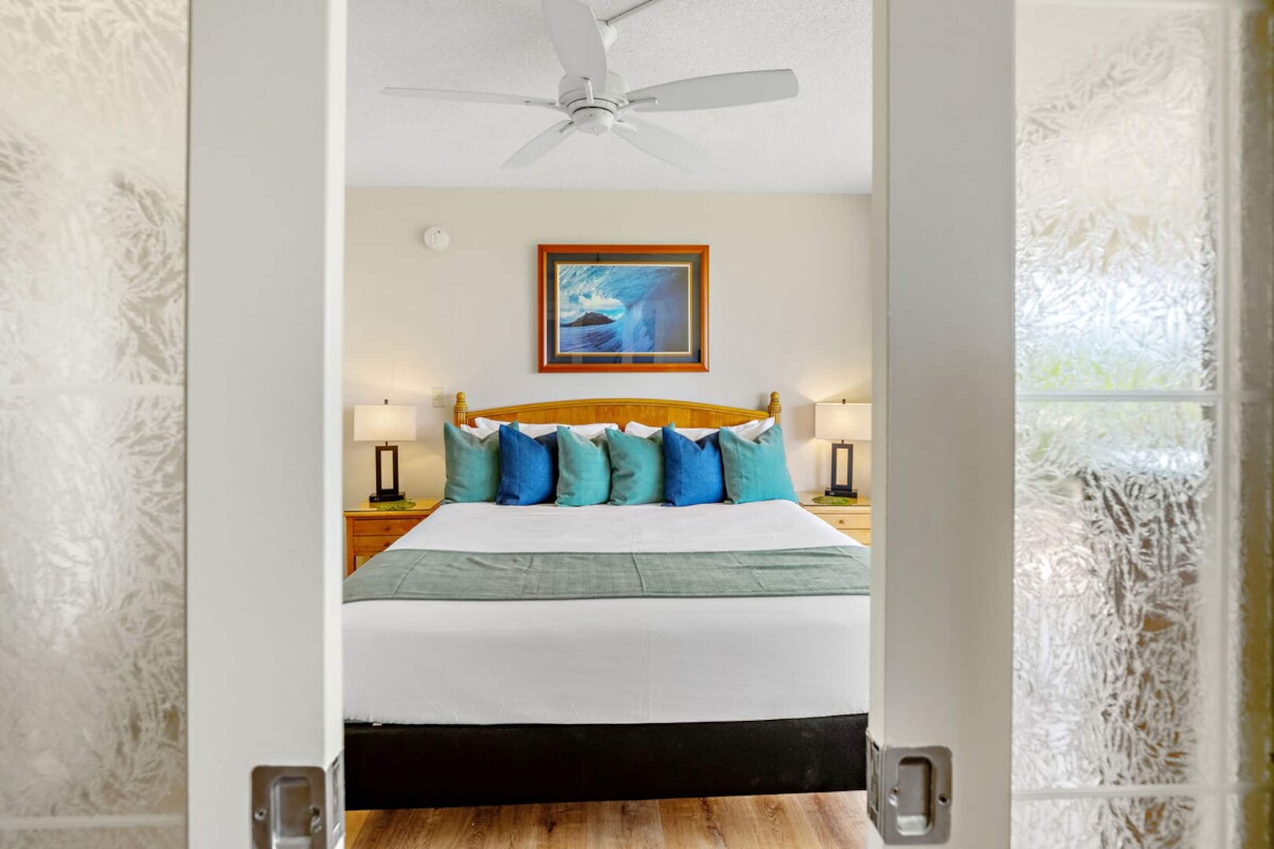 Bright corner condo in Kihei - Photo 17