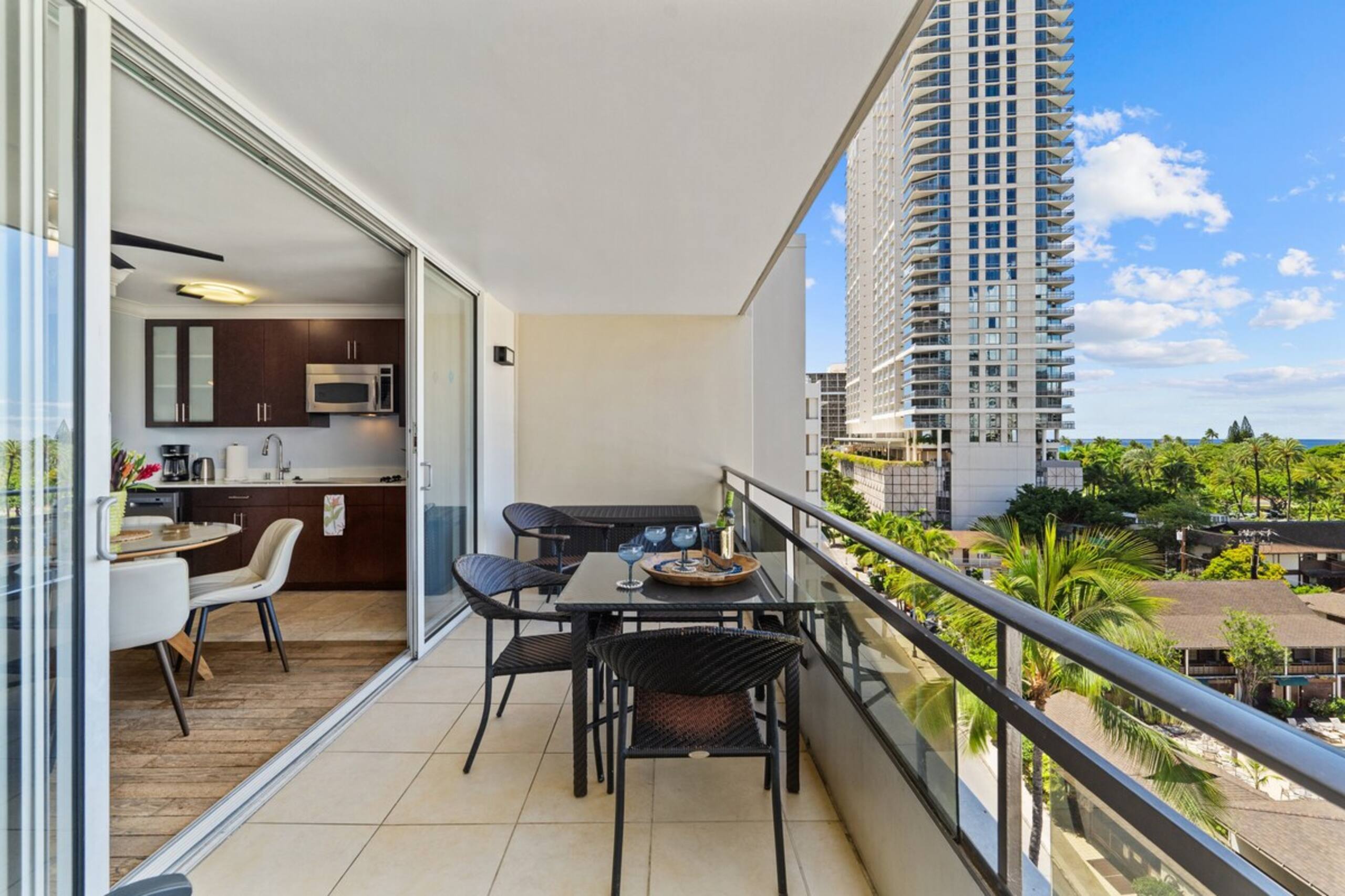 Heart of Waikiki 2Bd/1Ba, Sleeps 6 RBW86 - Photo 19
