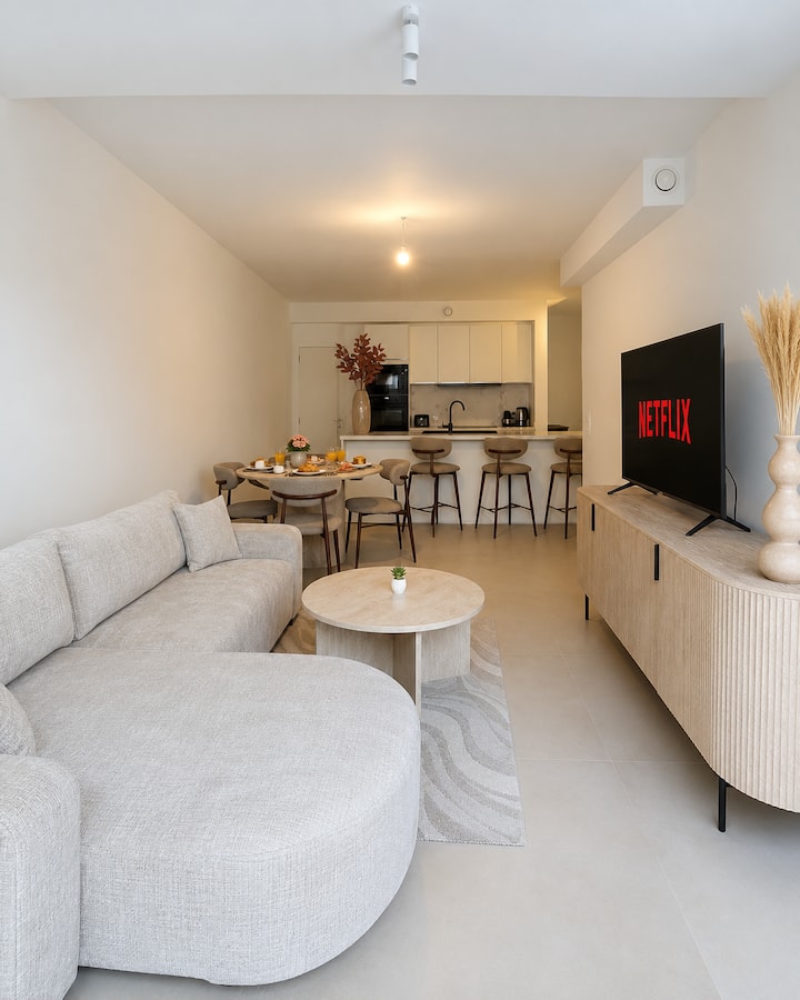 Luxury 1br & Sofa Bed | Patio | 7min To The Beach - 오스텐트