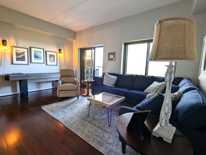 Sugarlife Getaway · Cozy Condo With Mountain Views - Linville, NC