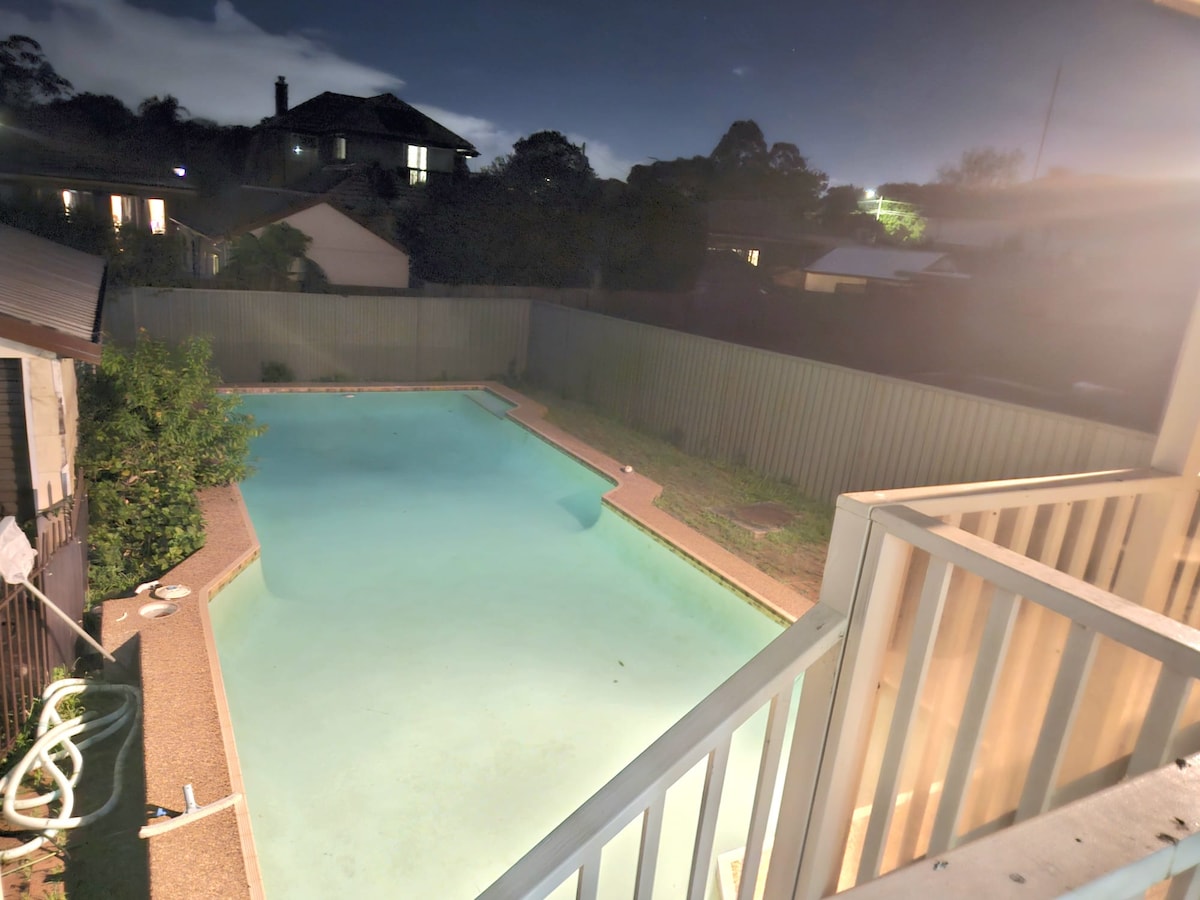 Clean & Quiet Stay in Friendly House