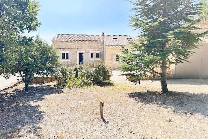 Belle Demeure Provençale Avec 1 Hectare De Nature - Apt
