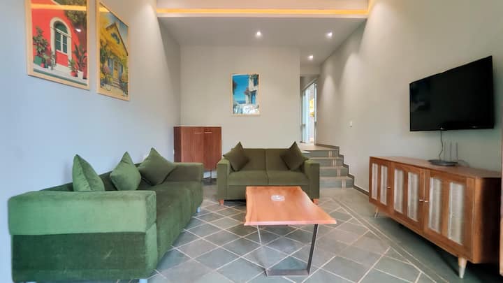 Living room image 2