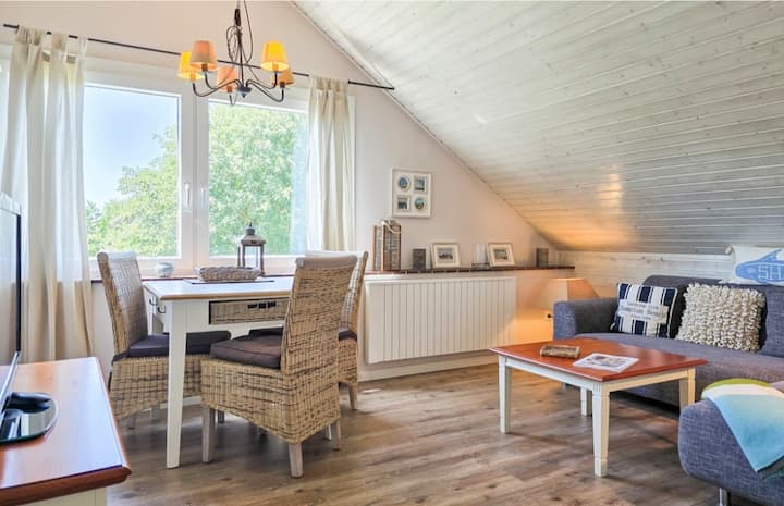 Dünenglück - Dachwohnung Nahe Dünen & Deich - Garding