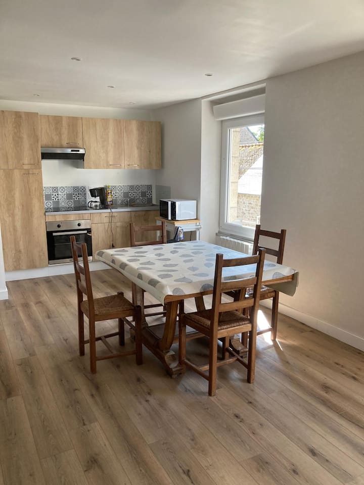 Location Appartement Entier Avec 3 Chambres - Lamballe