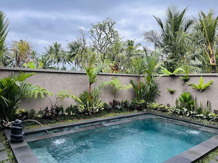 Private Villa In A Beautiful Surroundings - Indonesia