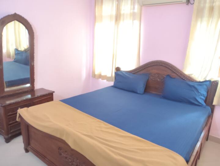 Bedroom 3 image 2