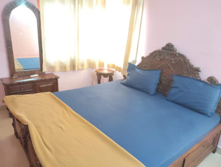 Bedroom 2 image 1