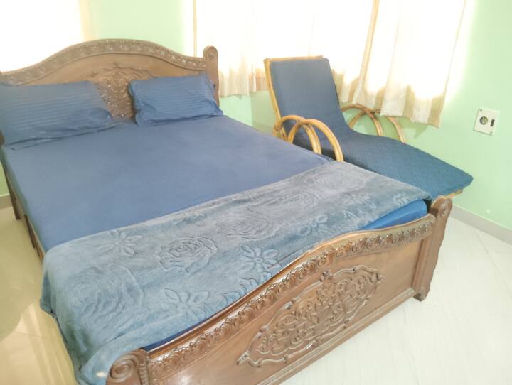 Bedroom 1 image 1