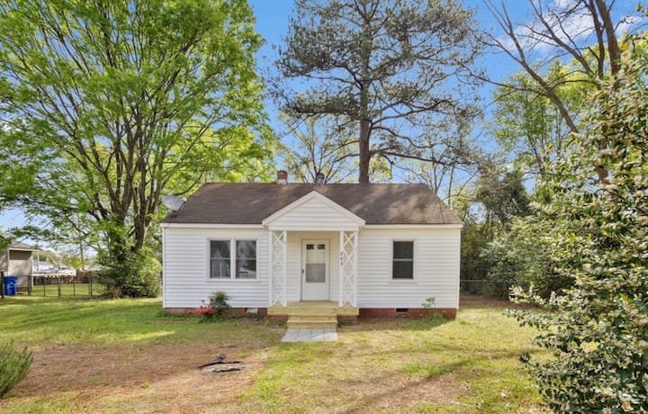 Cozy Home Near Fort Liberty & Va And Cfv Hospital - ファイエットビル, NC