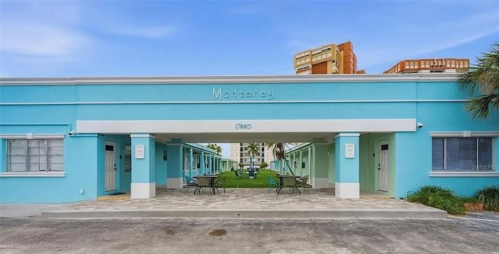 Beach Condo - Indian Shores, FL