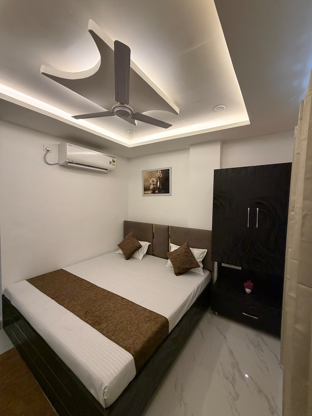 Room in Bhelupura