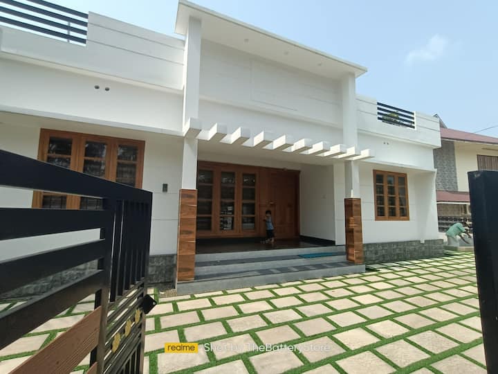Rental Home For Nri Fam For 1 -2 Months - Kottayam
