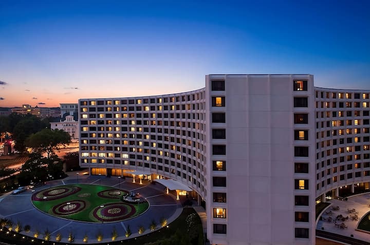 Explore D.c. From A Pet Friendly Room - 3 Units! - Washington, DC
