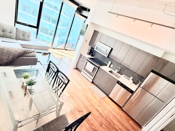 Sleek 2bd/2ba Glasshouse Unit Downtown! - Winnipeg