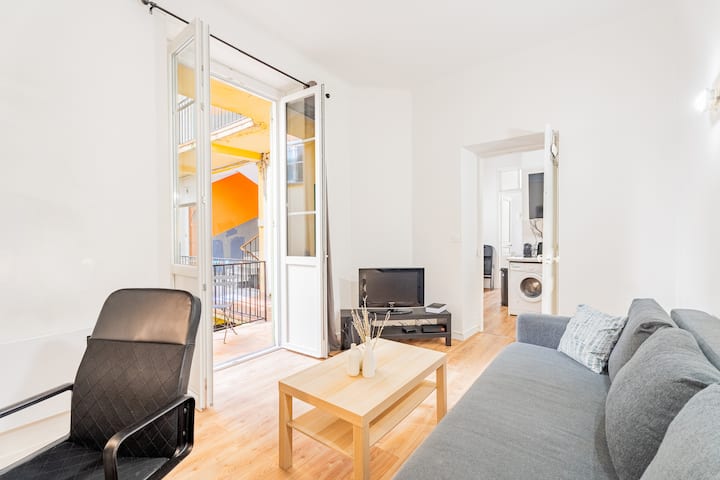 Port 2 Flats On The Same Floor, Up To 8 Persons - Nice