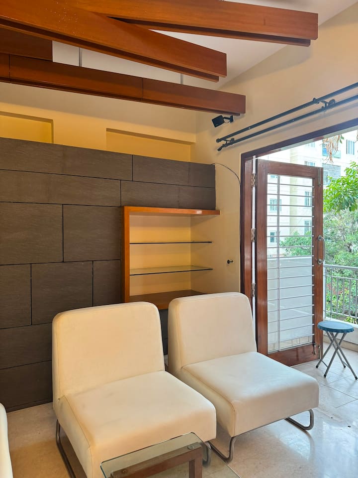 The Curated Stay - Bengaluru