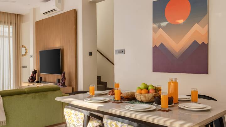 Dining area image 4
