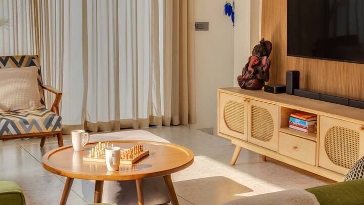 Living room image 1