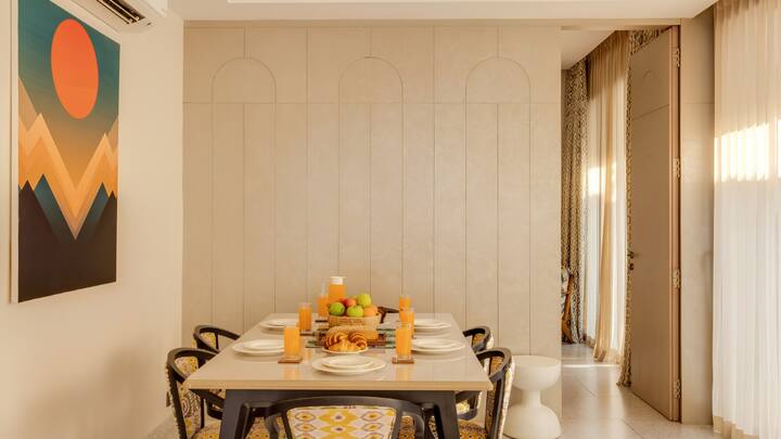 Dining area image 3