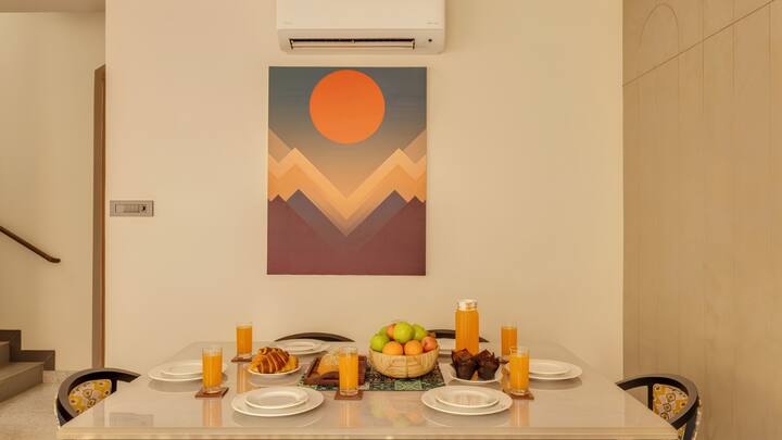 Dining area image 2