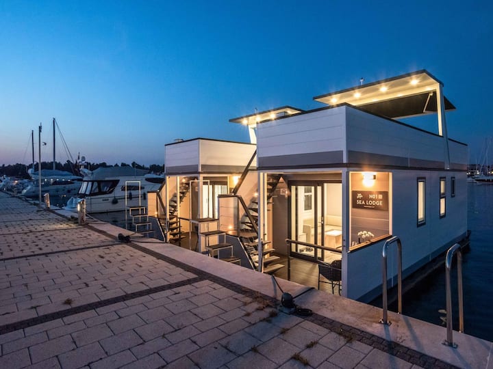 Péniche De Rêve Avec Vue Sur Mer Et Jacuzzi - Novigrad