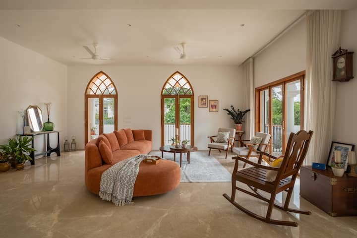 Living room 1 image 2