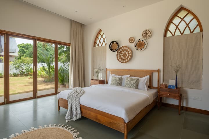 Bedroom 1 image 1