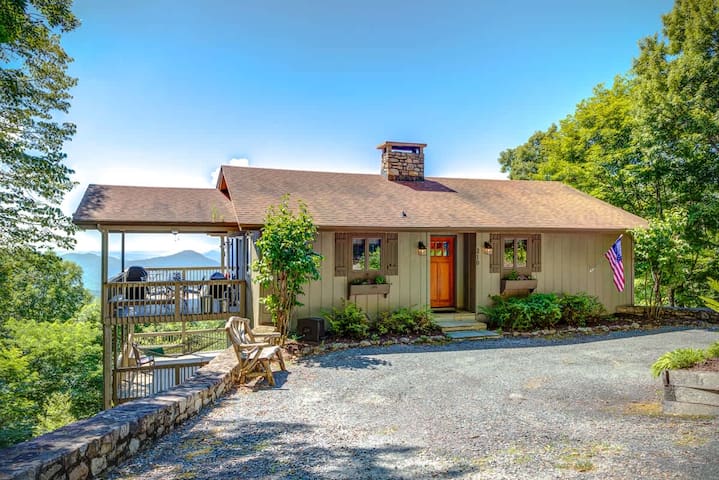 Guest favorite listing in Boone