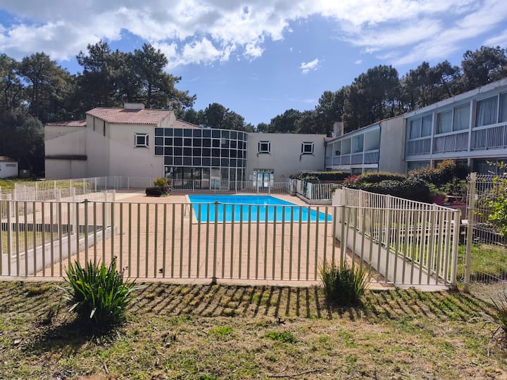 Studio à Jard "Les 3 P : Piscine, Plage, Pinède" - Jard-sur-Mer