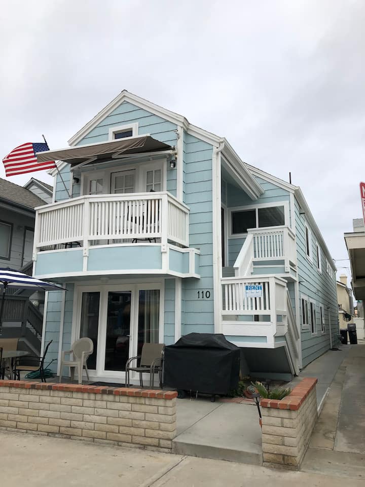 Cottage By The Sea - Newport Beach, CA