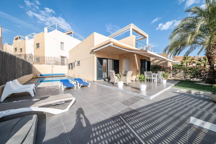 Villa With Heated Pool In La Zenia - Cabo Roig
