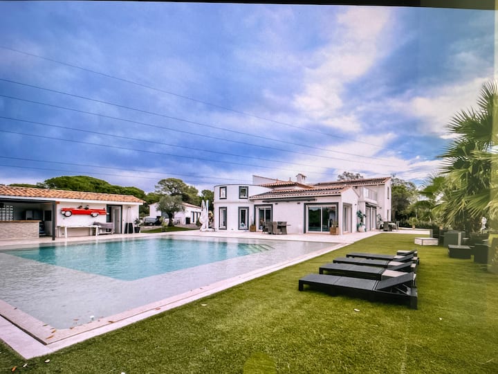 Somptueuse Villa De 370m² Grand Standing - Puget-sur-Argens