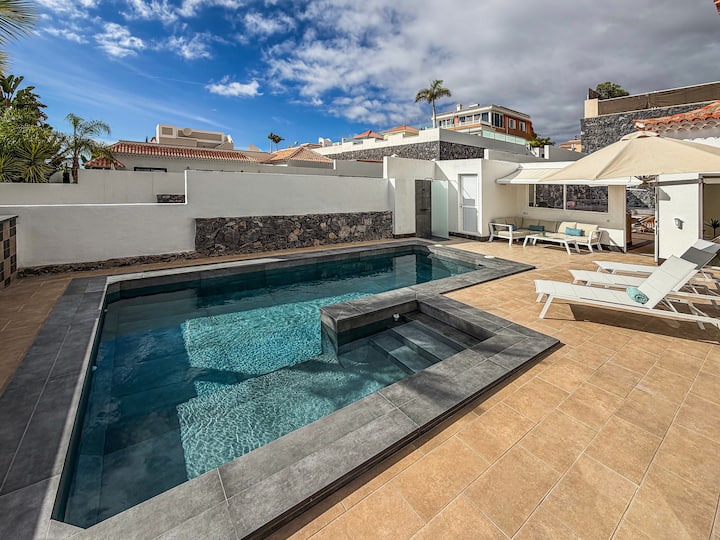 Exklusive Villa Mit Beheiztem Pool - Costa Adeje