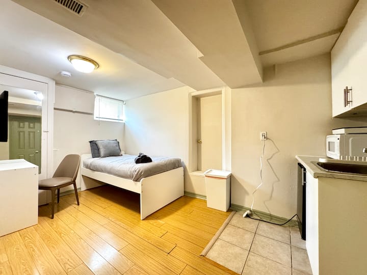 Twin Bed Studio Fully Private - Toronto
