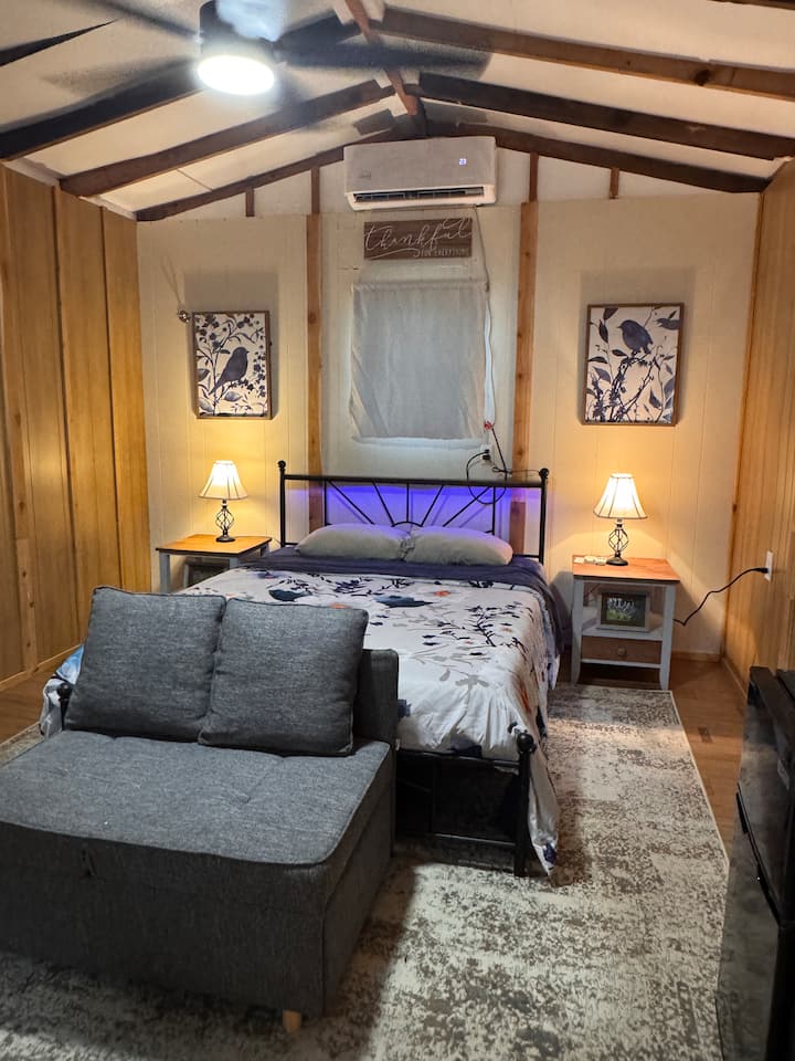Privacy And A Modern Outhouse All Near Gruene! - 新布朗費爾斯