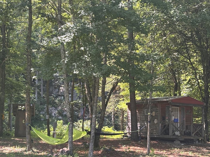 Remote And Comfortable Dry Cabin In Tn Holler. - 야스퍼