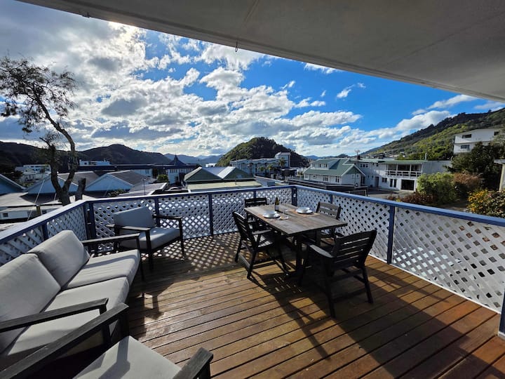 Comfy Haven In The Heart Of Picton - Picton