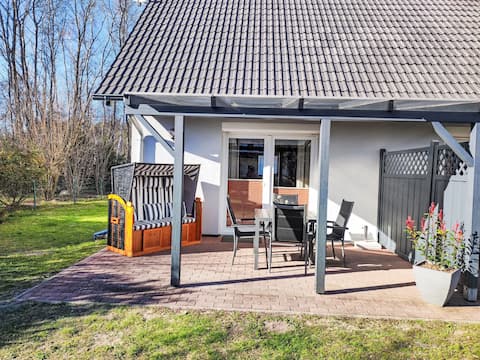 Leistungsstarkes Airbnb: Möwennest by Interhome in Trassenheide