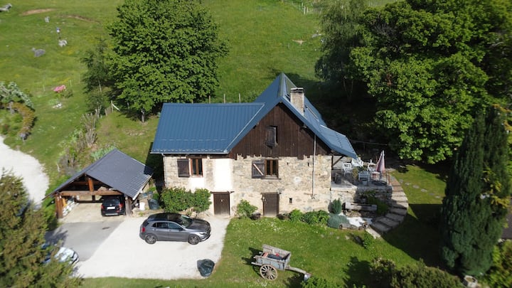 Ferme De Caractère Avec Vue Exceptionnelle - Les Adrets
