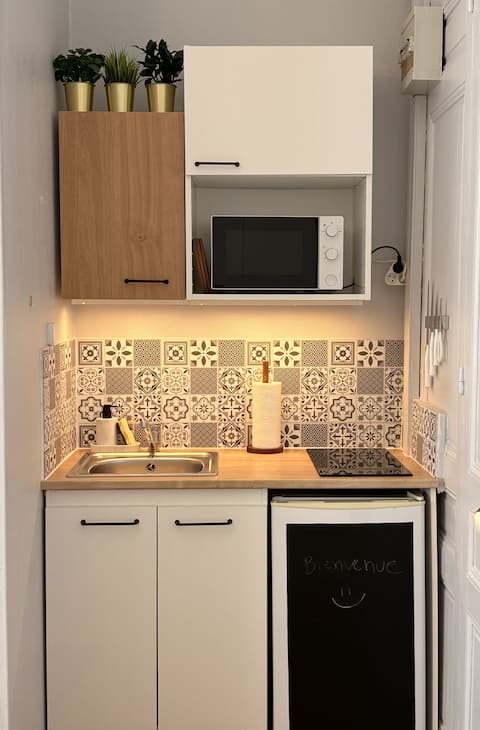 Successful Airbnb property: The Rouen Gare Getaway in Gare / Jouvenet