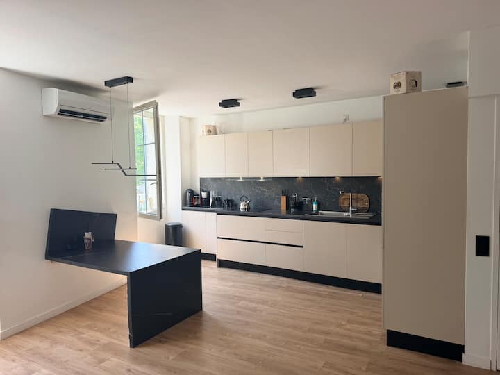 Appartement T2 65m2 Entièrement Rénové ! - Cuges-les-Pins